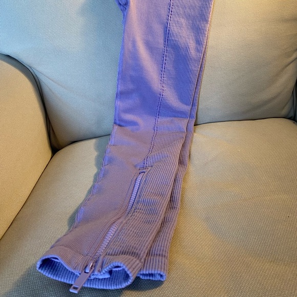 Fabletics high waisted seamless leggings - Picture 3 of 3